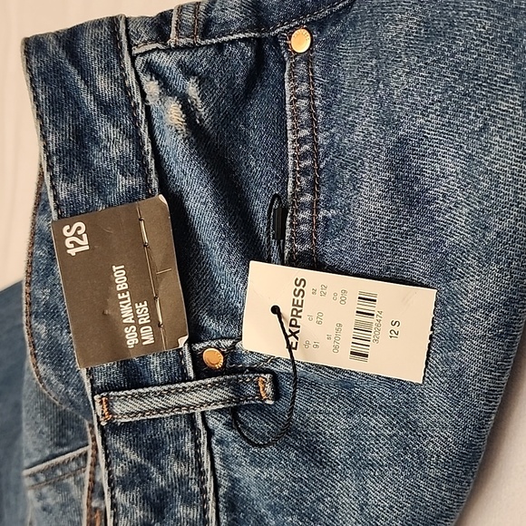 Express Vintage 90s Style Ankle Boot Mid Rise Ripped Knee Jeans 12S NWT - Picture 15 of 16